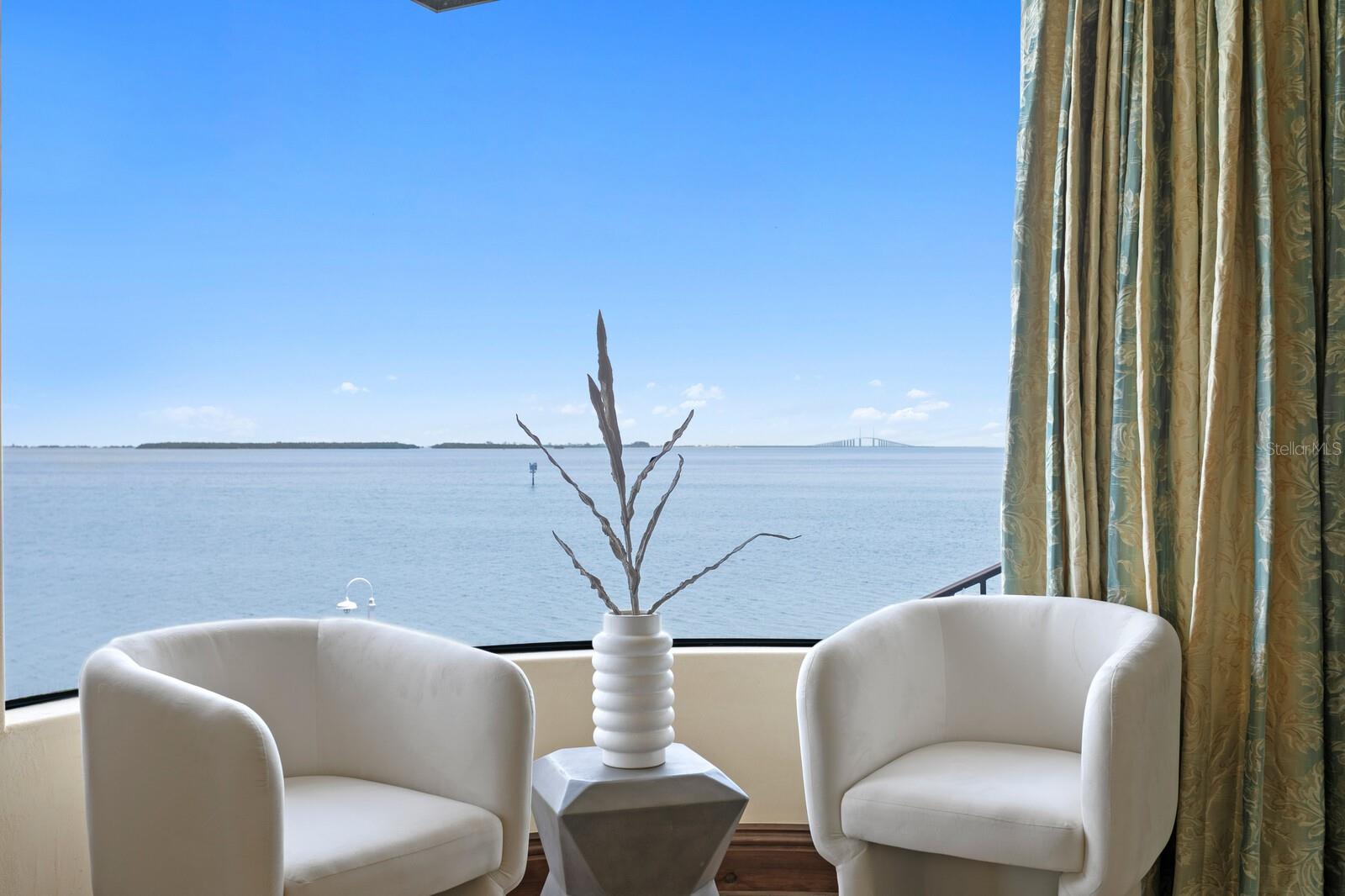 TB8383607 Property Photo