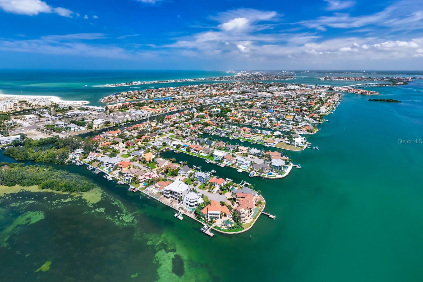 TB8383607 Property Photo