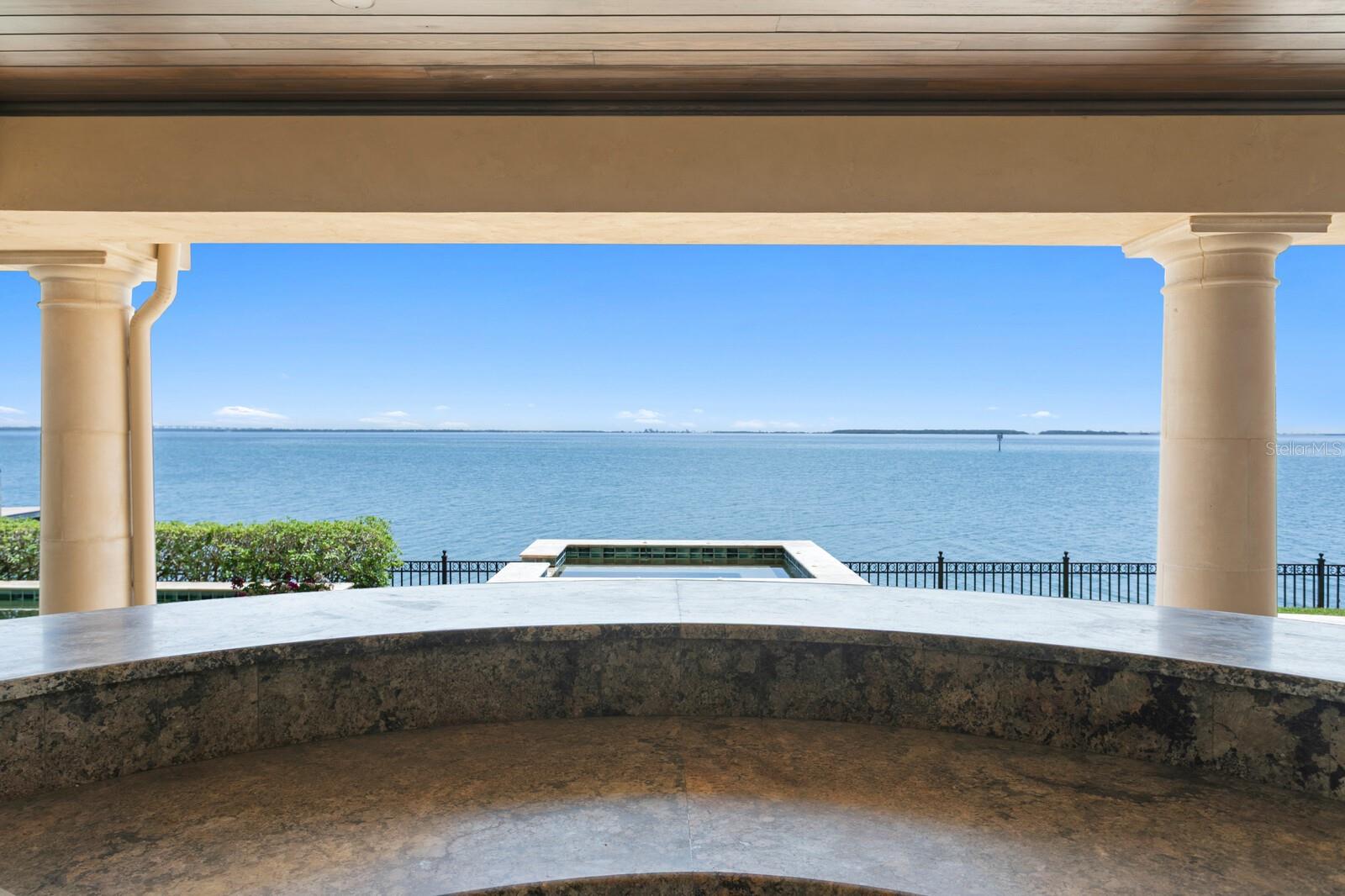 TB8383607 Property Photo