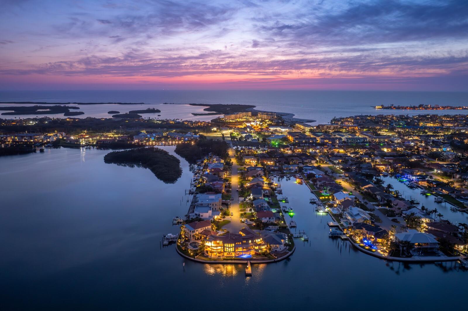 TB8383607 Property Photo