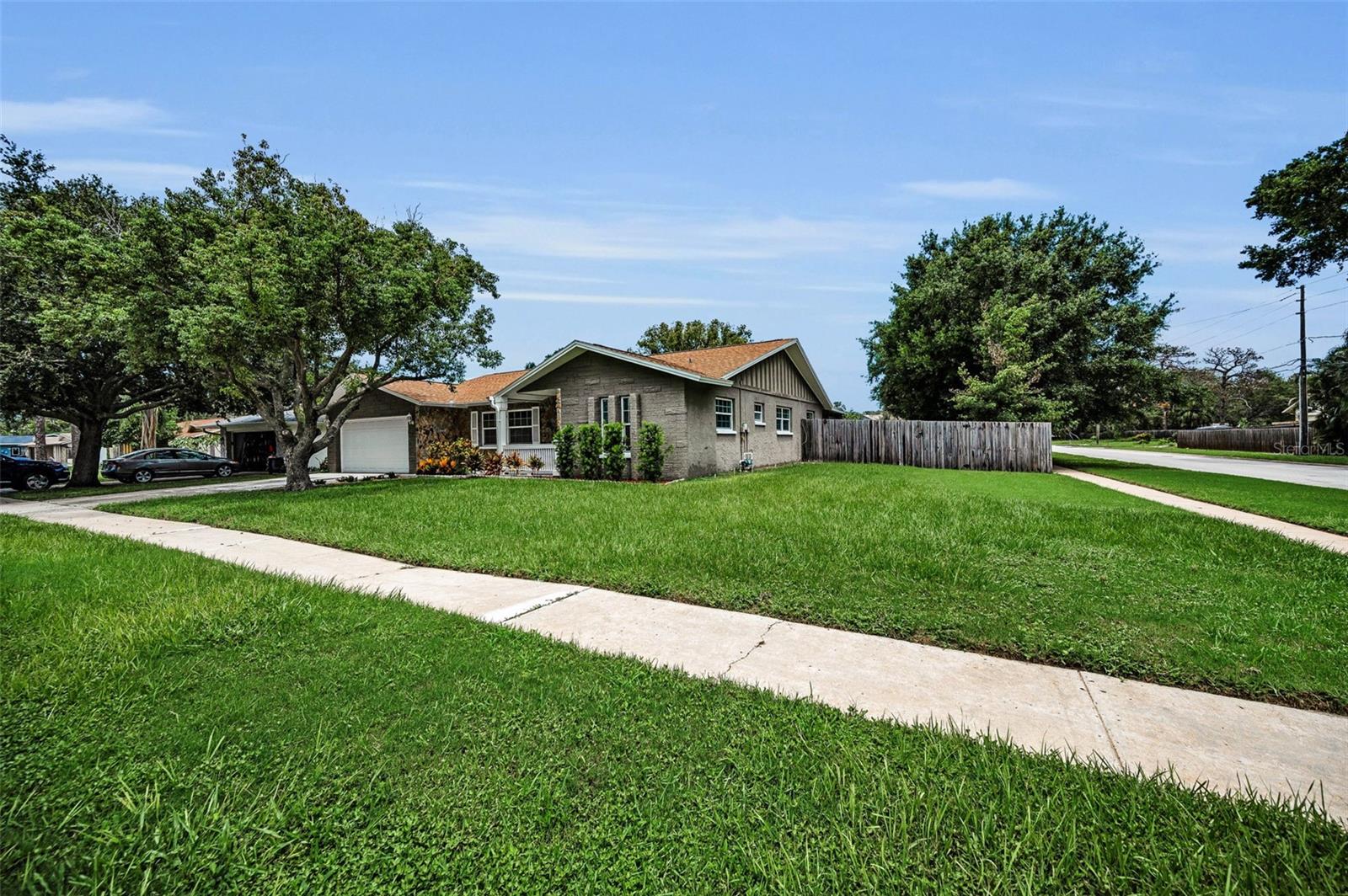 1402 OLEANDER DR, TARPON SPRINGS, FL, 34689