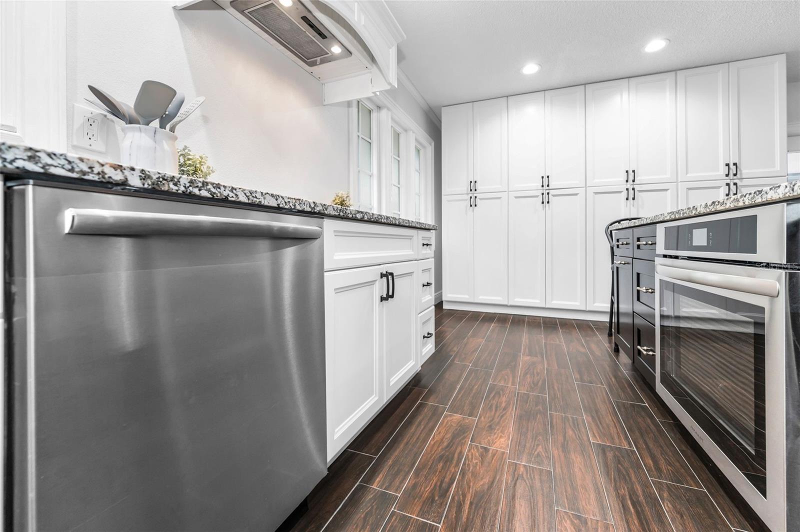 1402 OLEANDER DR, TARPON SPRINGS, FL, 34689