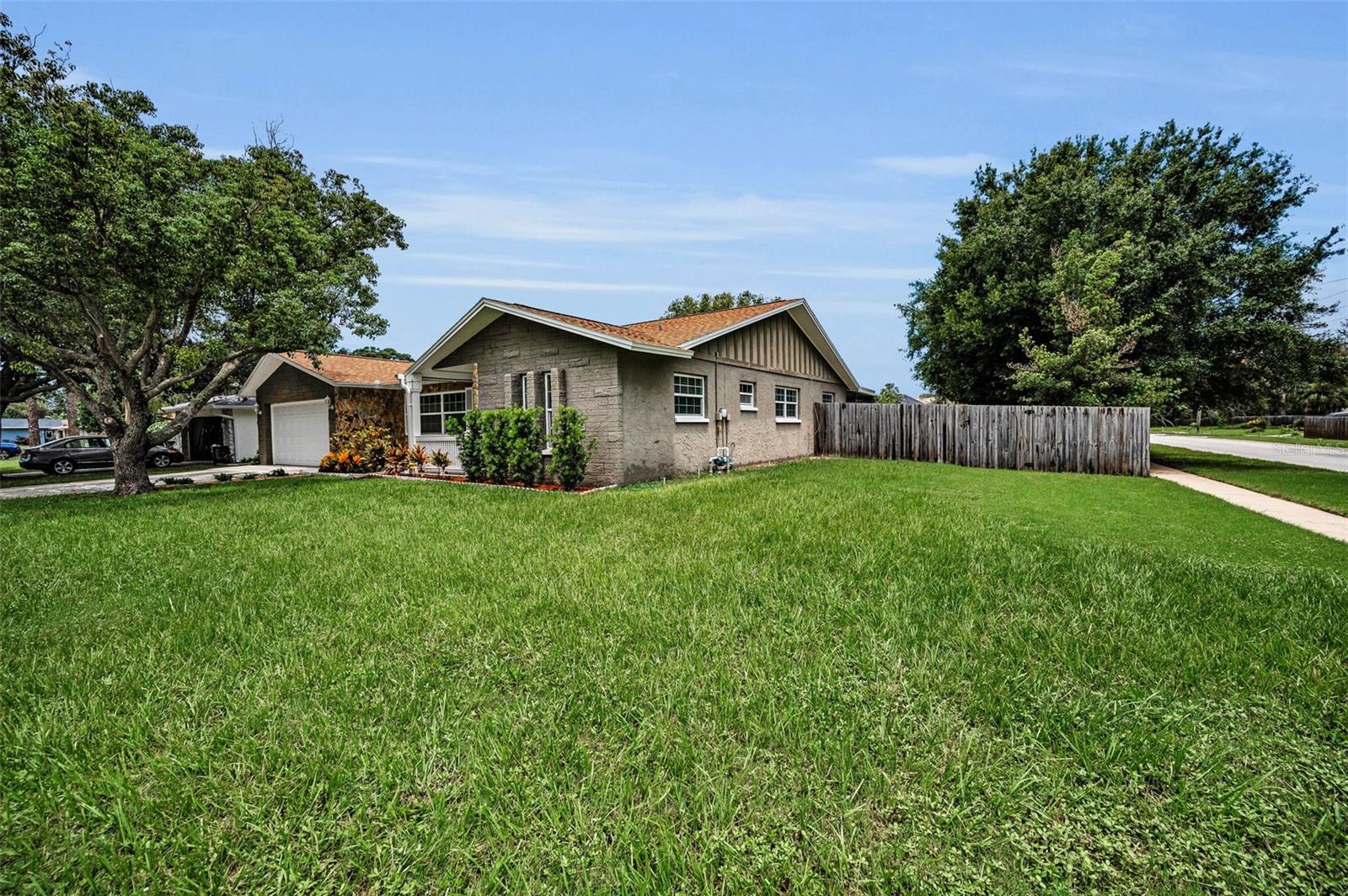 1402 OLEANDER DR, TARPON SPRINGS, FL, 34689