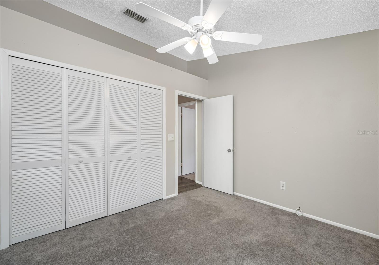 6001 LAKETREE LN #B, TEMPLE TERRACE, FL, 33617