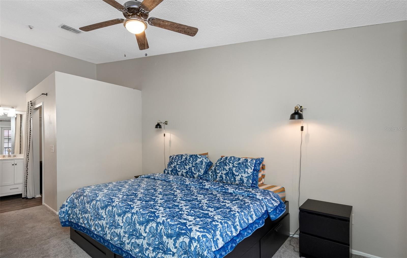 6001 LAKETREE LN #B, TEMPLE TERRACE, FL, 33617