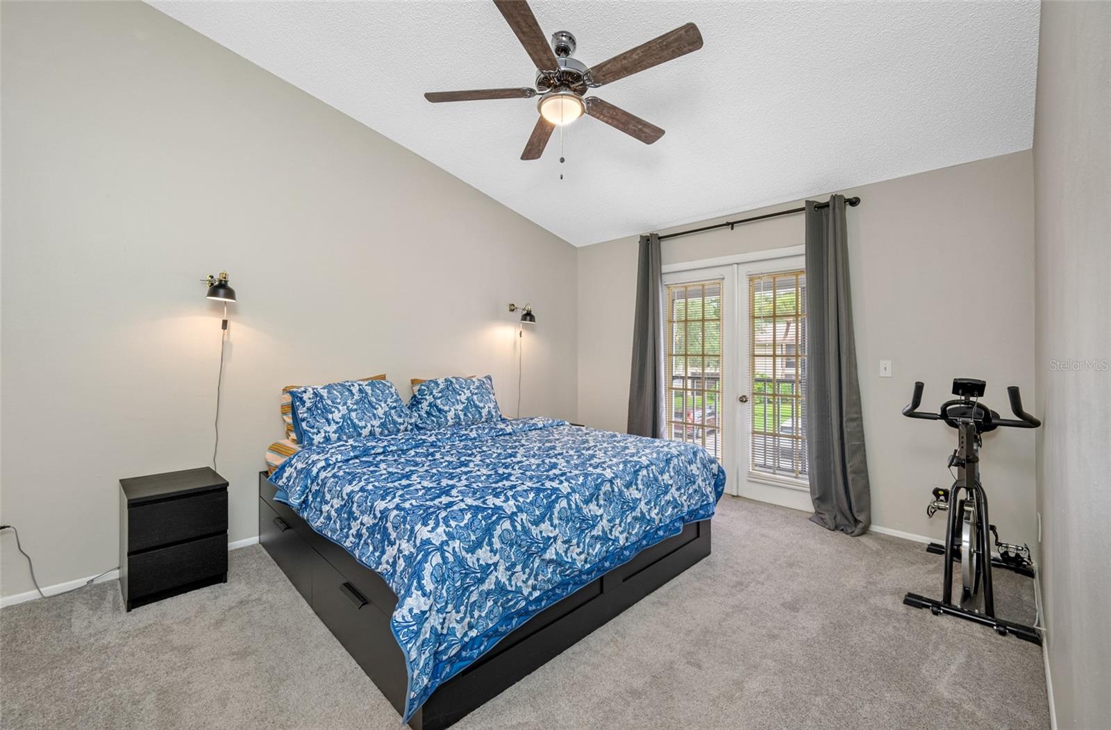 6001 LAKETREE LN #B, TEMPLE TERRACE, FL, 33617