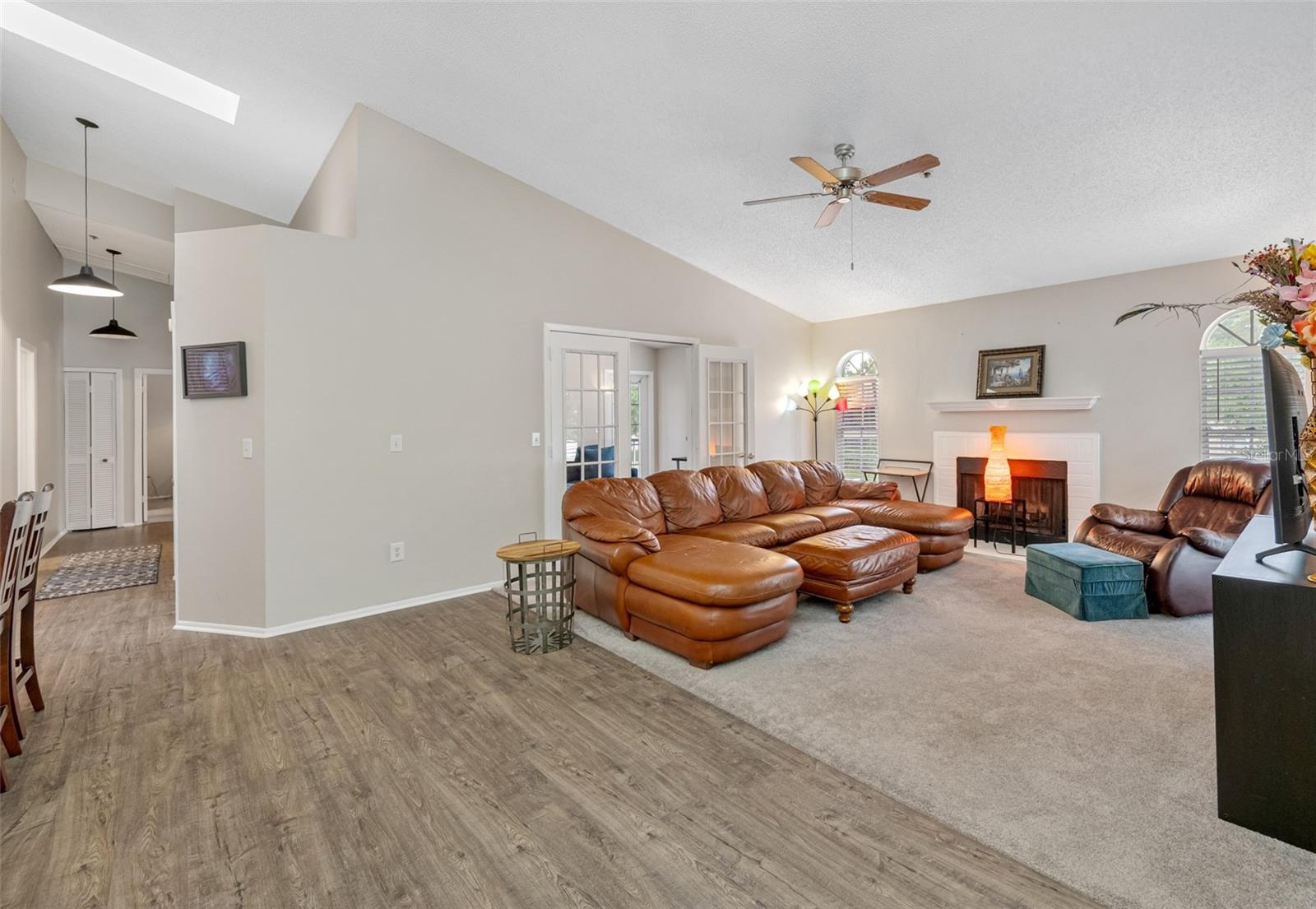 6001 LAKETREE LN #B, TEMPLE TERRACE, FL, 33617