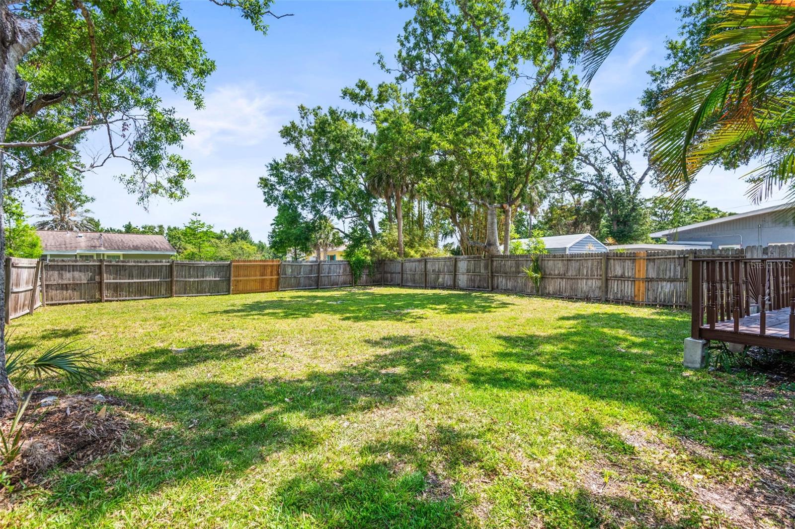 132 DARTMOUTH AVE W, OLDSMAR, FL, 34677