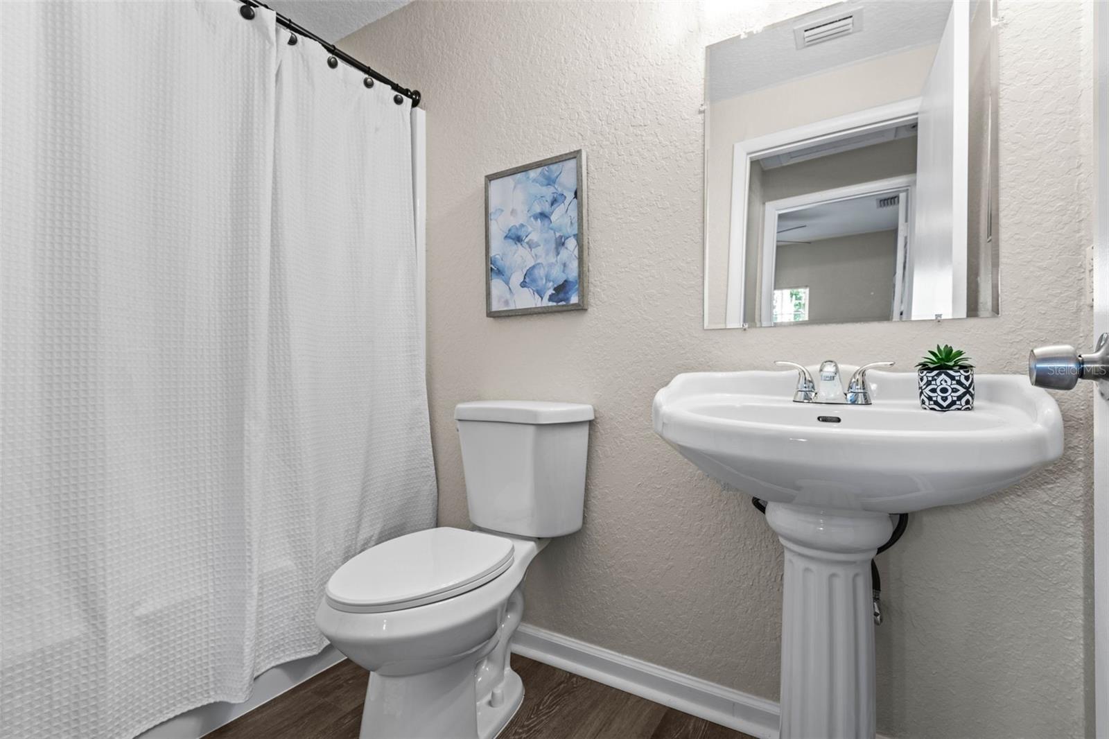 132 DARTMOUTH AVE W, OLDSMAR, FL, 34677