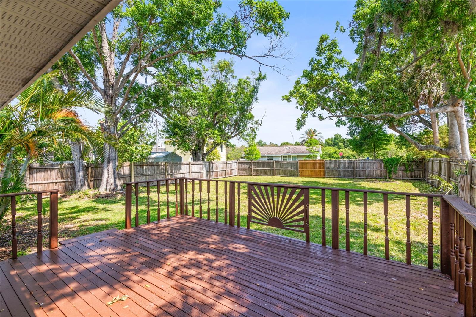 132 DARTMOUTH AVE W, OLDSMAR, FL, 34677