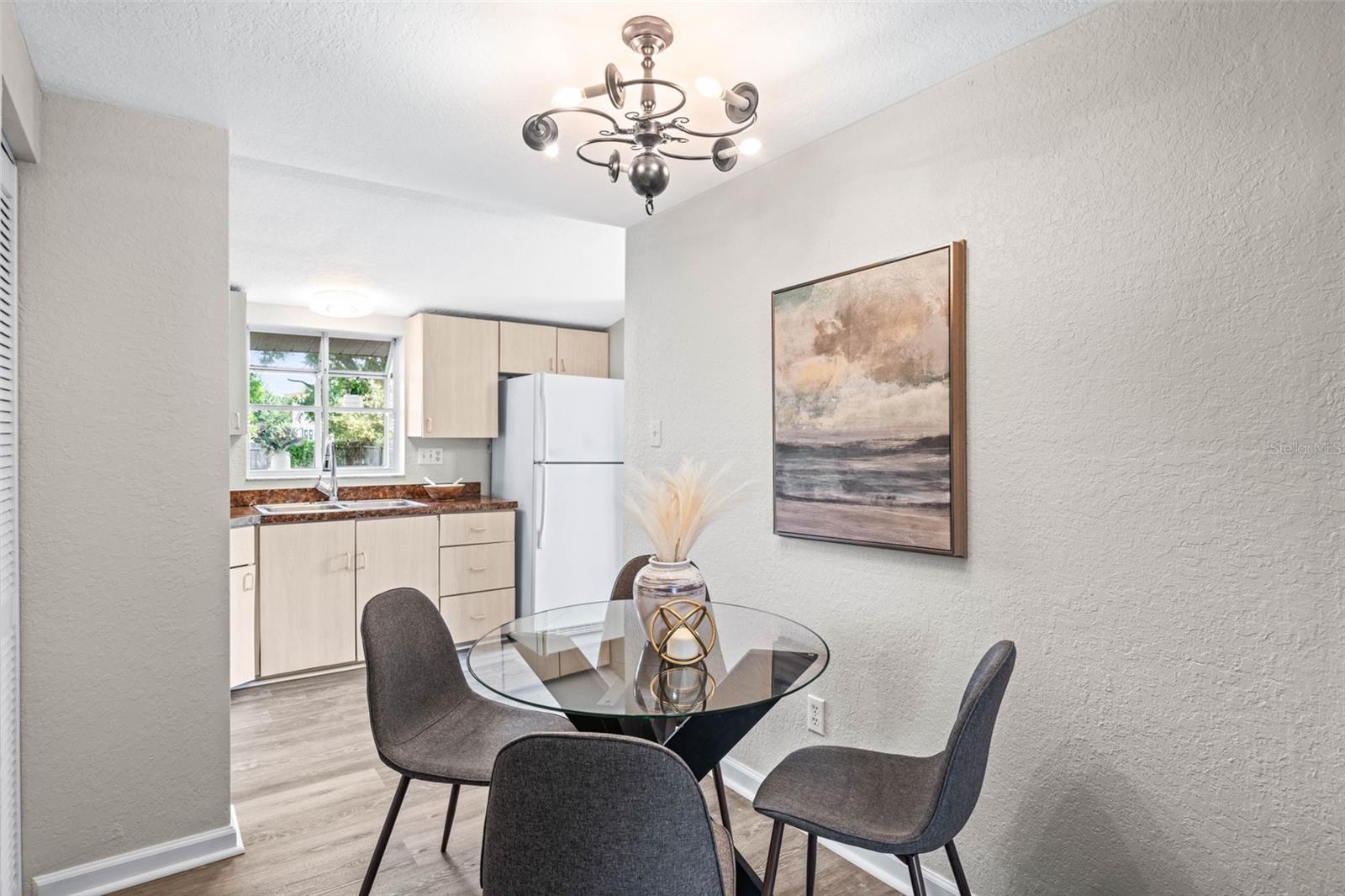 132 DARTMOUTH AVE W, OLDSMAR, FL, 34677