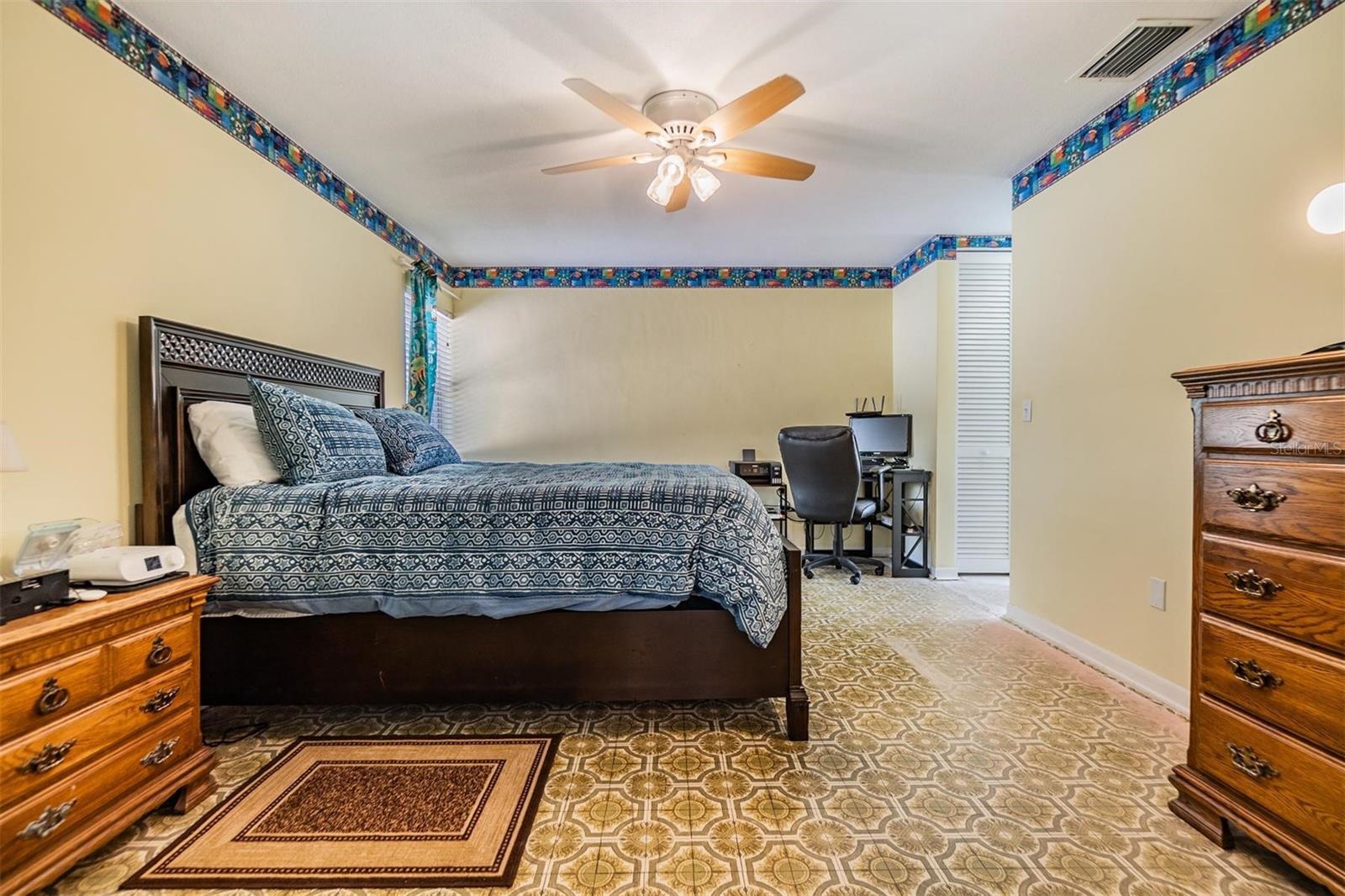 1421 SEA GULL DR S, ST PETERSBURG, FL, 33707