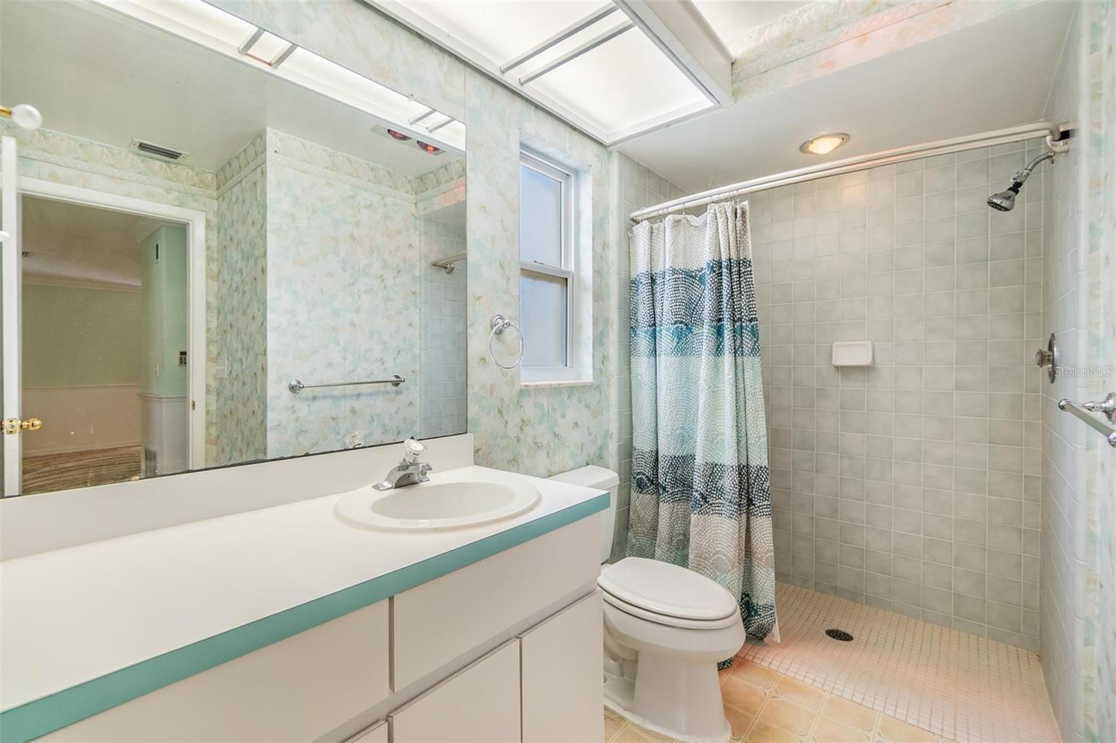 1421 SEA GULL DR S, ST PETERSBURG, FL, 33707