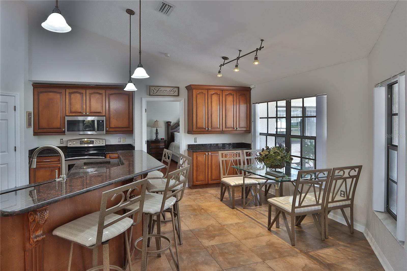 12501 PALOMINO CT, TAMPA, FL, 33626