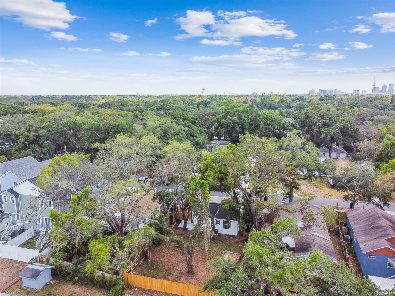 1404 E CURTIS ST, TAMPA, FL, 33603