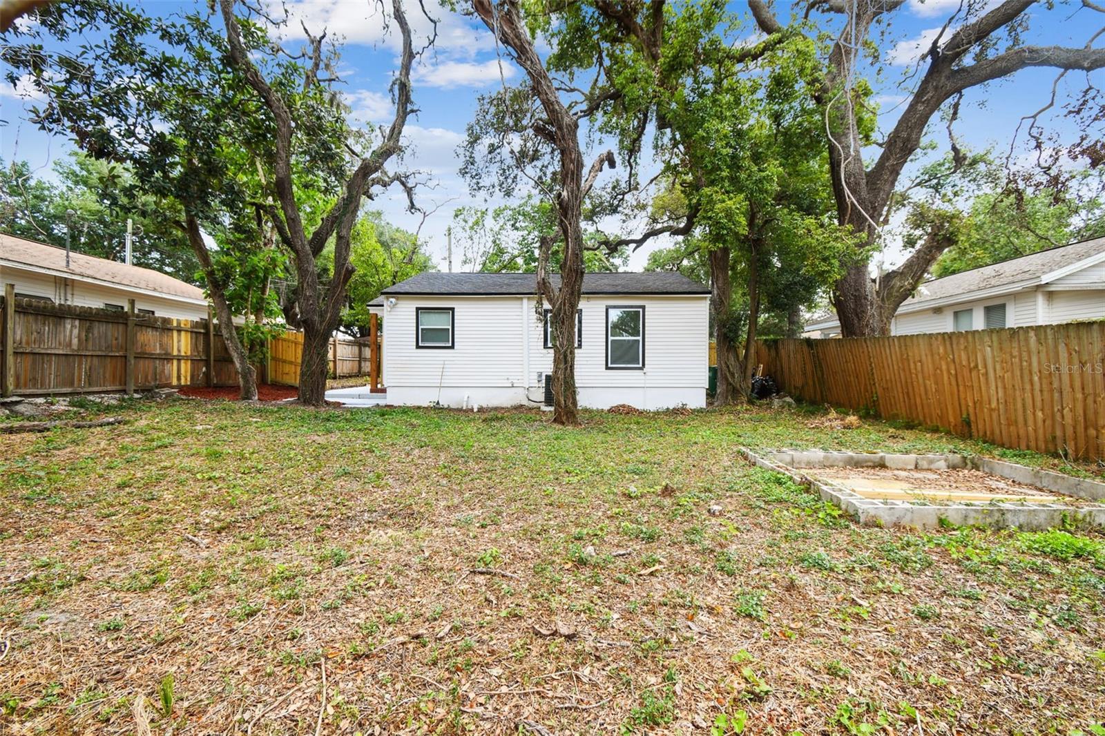 1404 E CURTIS ST, TAMPA, FL, 33603