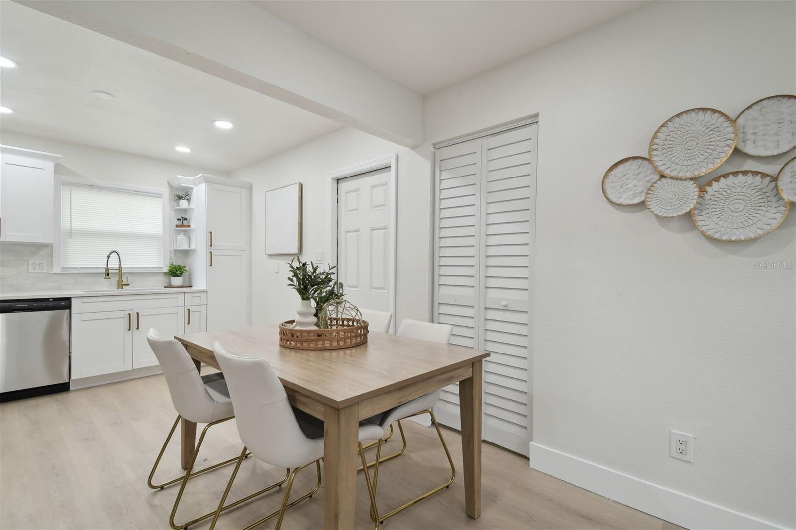 1404 E CURTIS ST, TAMPA, FL, 33603