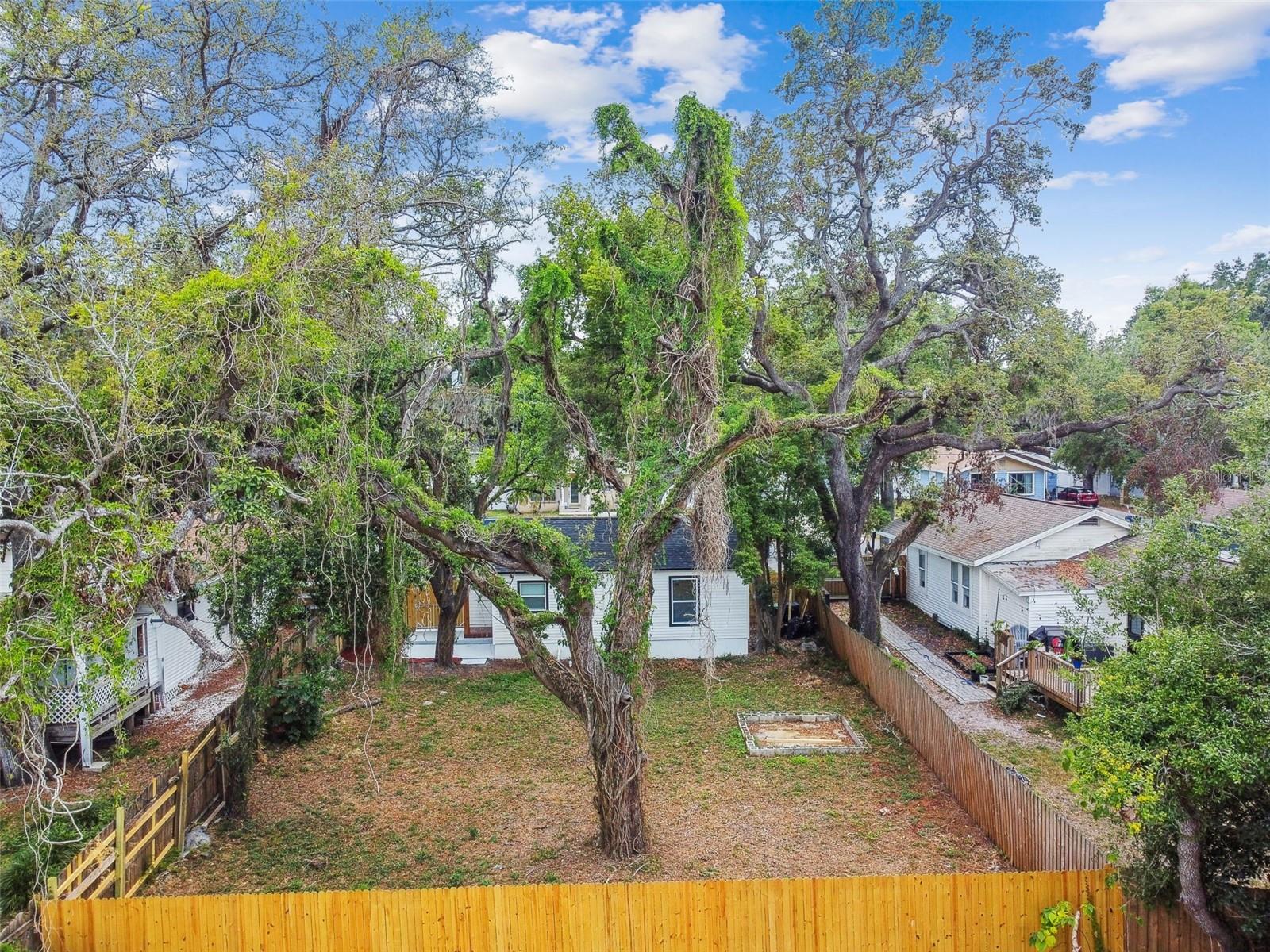 1404 E CURTIS ST, TAMPA, FL, 33603