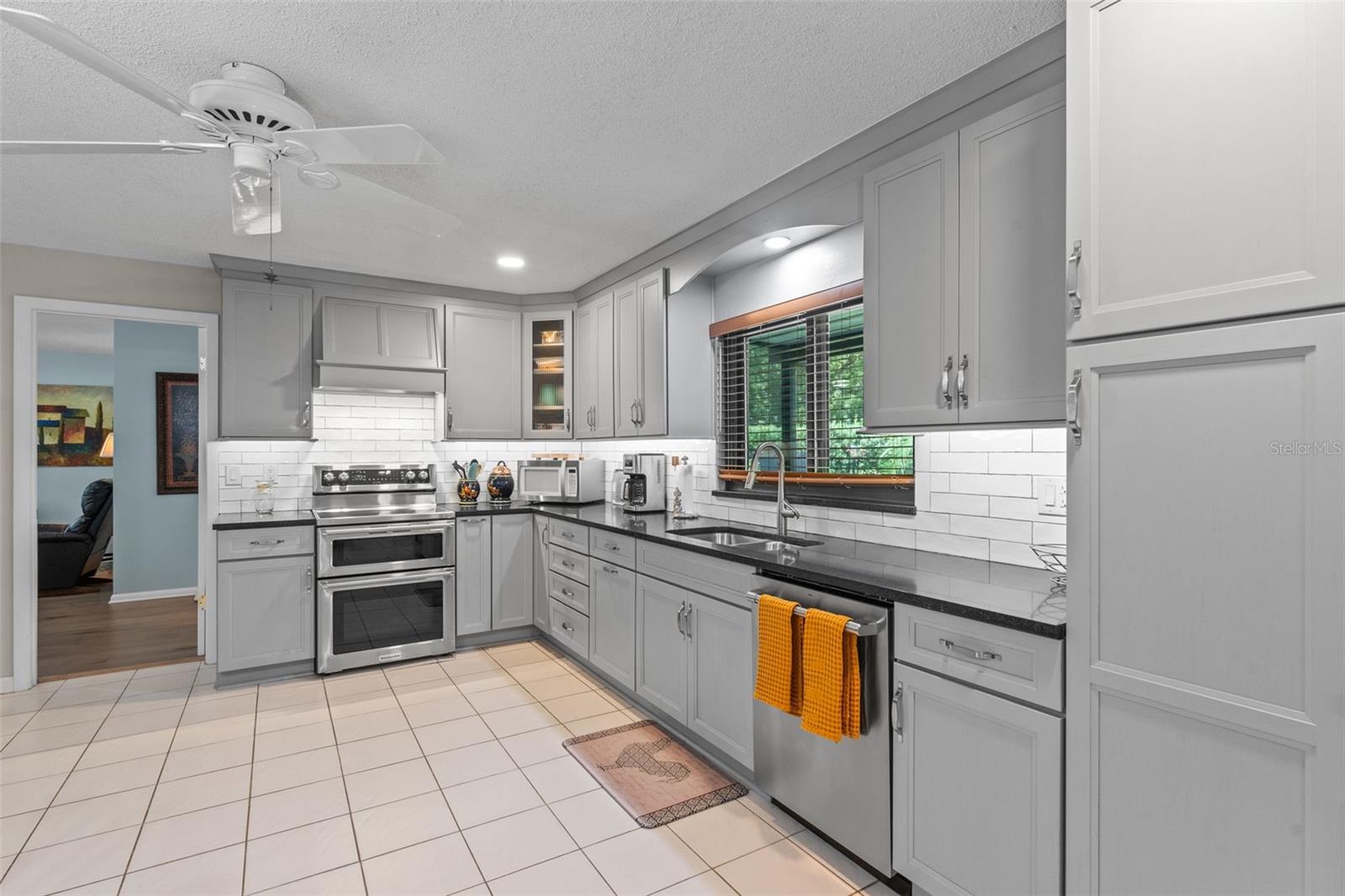 711 VALENCIA CT, WINTER GARDEN, FL, 34787