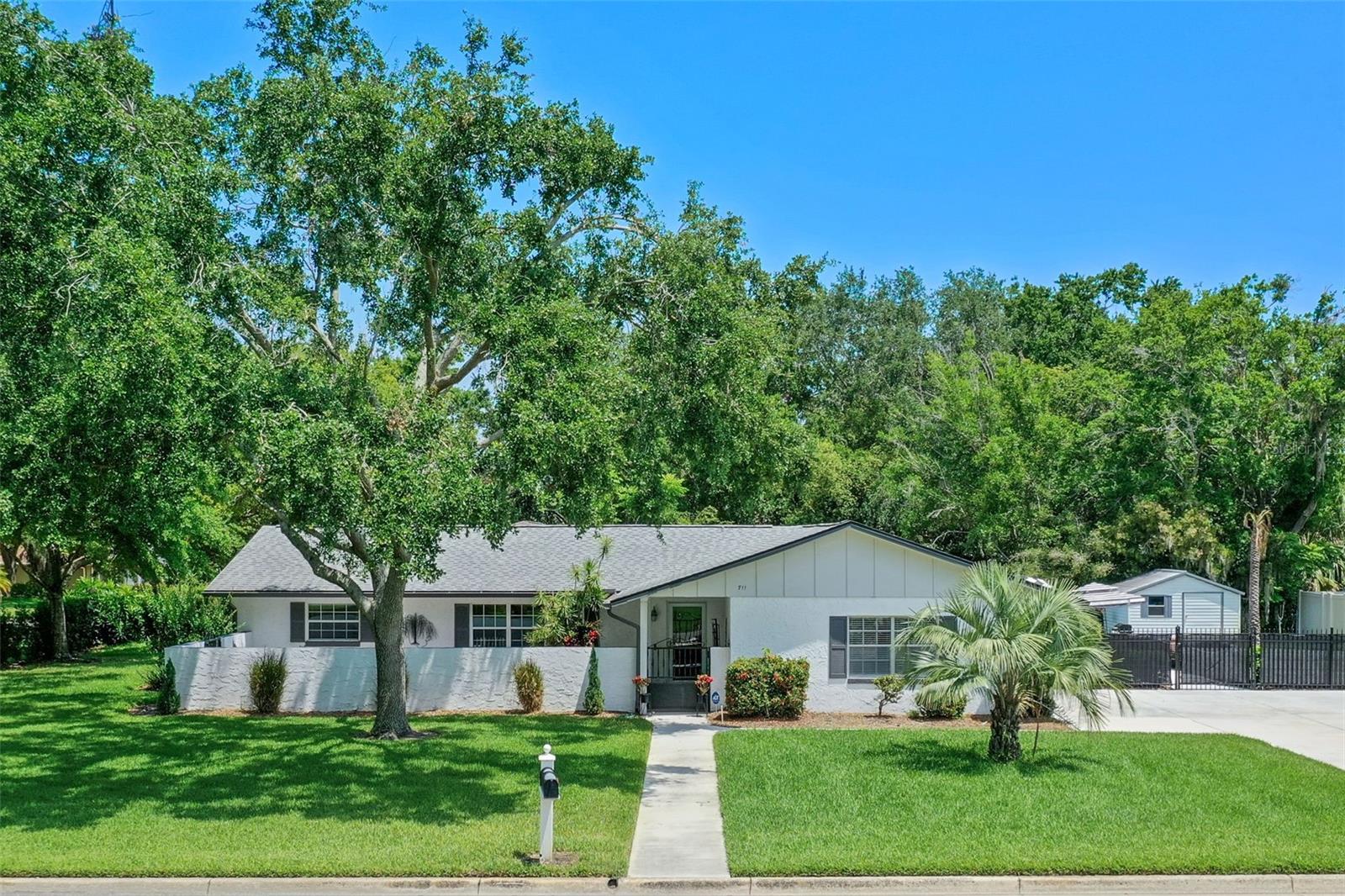 711 VALENCIA CT, WINTER GARDEN, FL, 34787