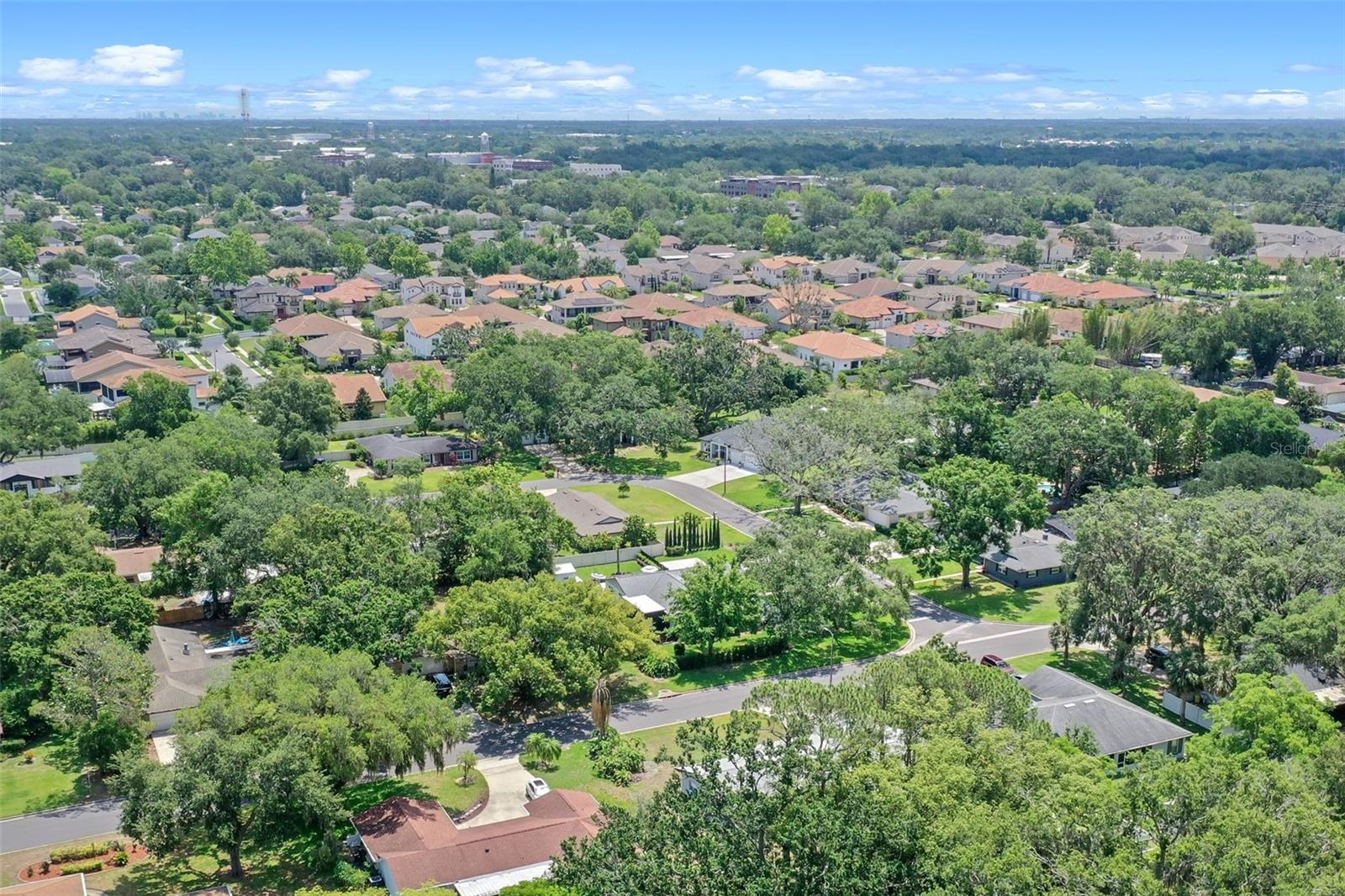 711 VALENCIA CT, WINTER GARDEN, FL, 34787