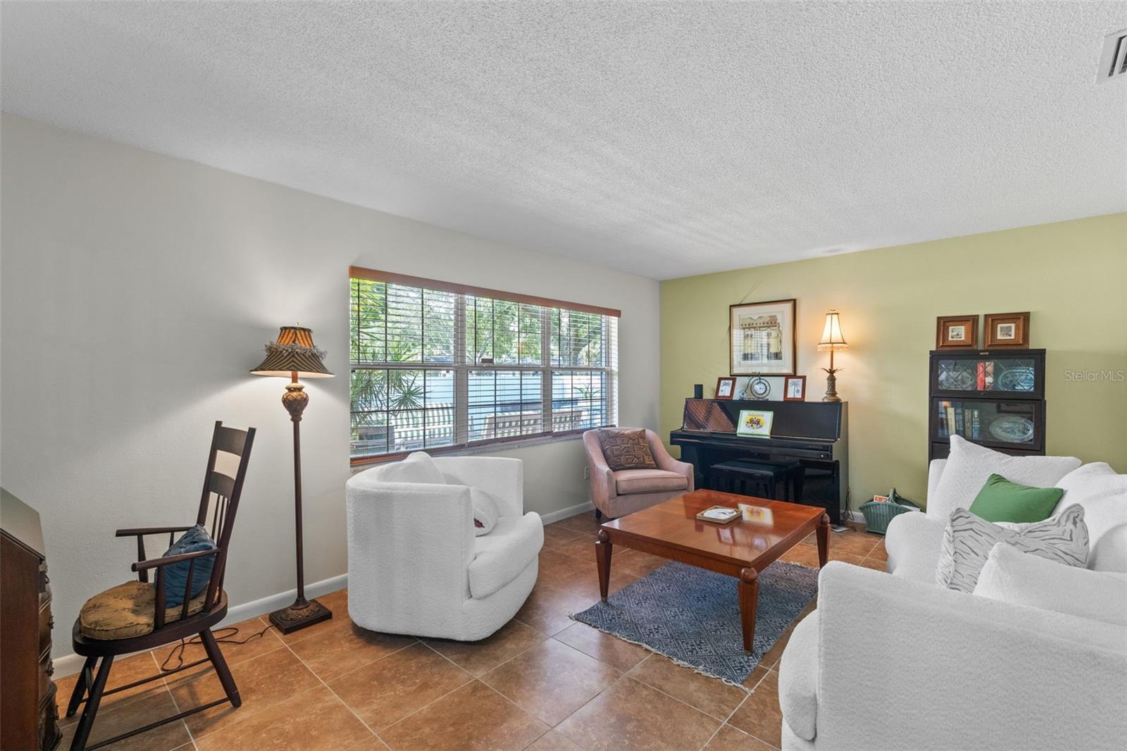 711 VALENCIA CT, WINTER GARDEN, FL, 34787