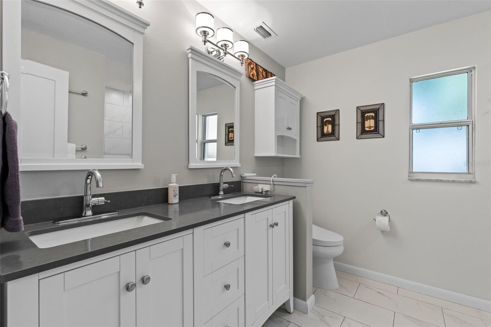 711 VALENCIA CT, WINTER GARDEN, FL, 34787