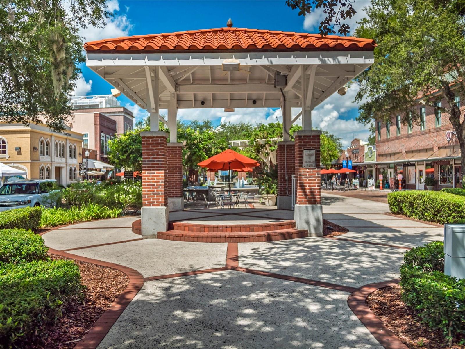 711 VALENCIA CT, WINTER GARDEN, FL, 34787