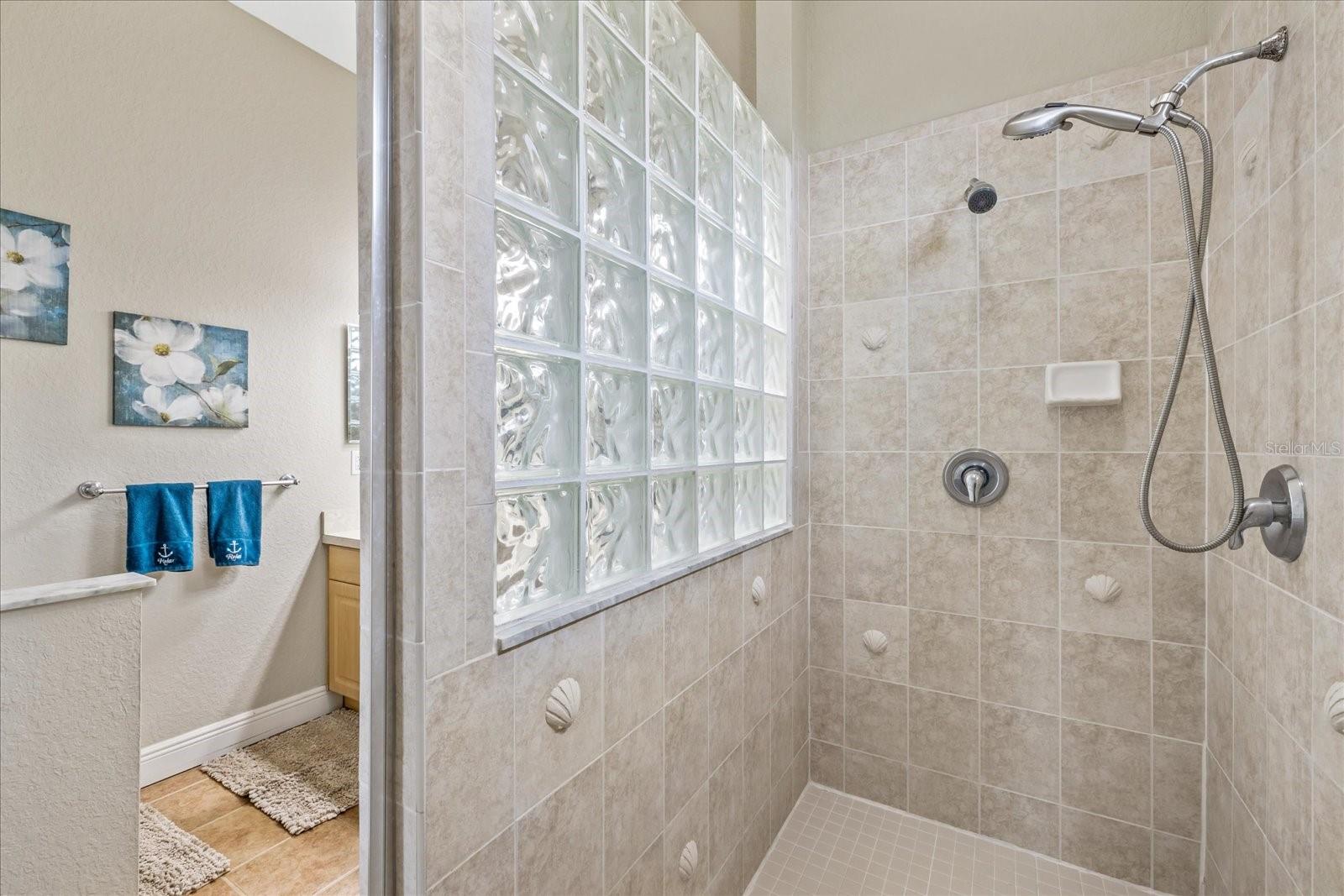 6805 ARROYO DR, NEW PORT RICHEY, FL, 34652