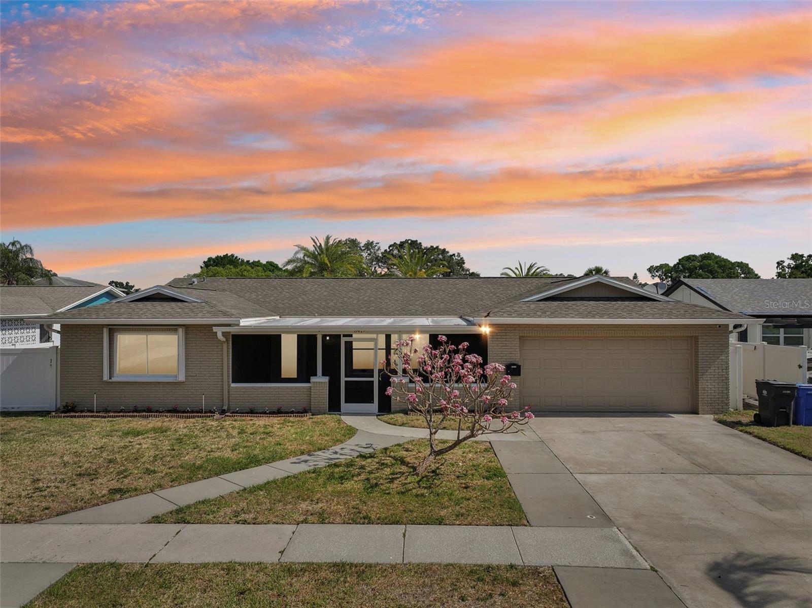 8417 BAY POINTE DR, TAMPA, FL, 33615