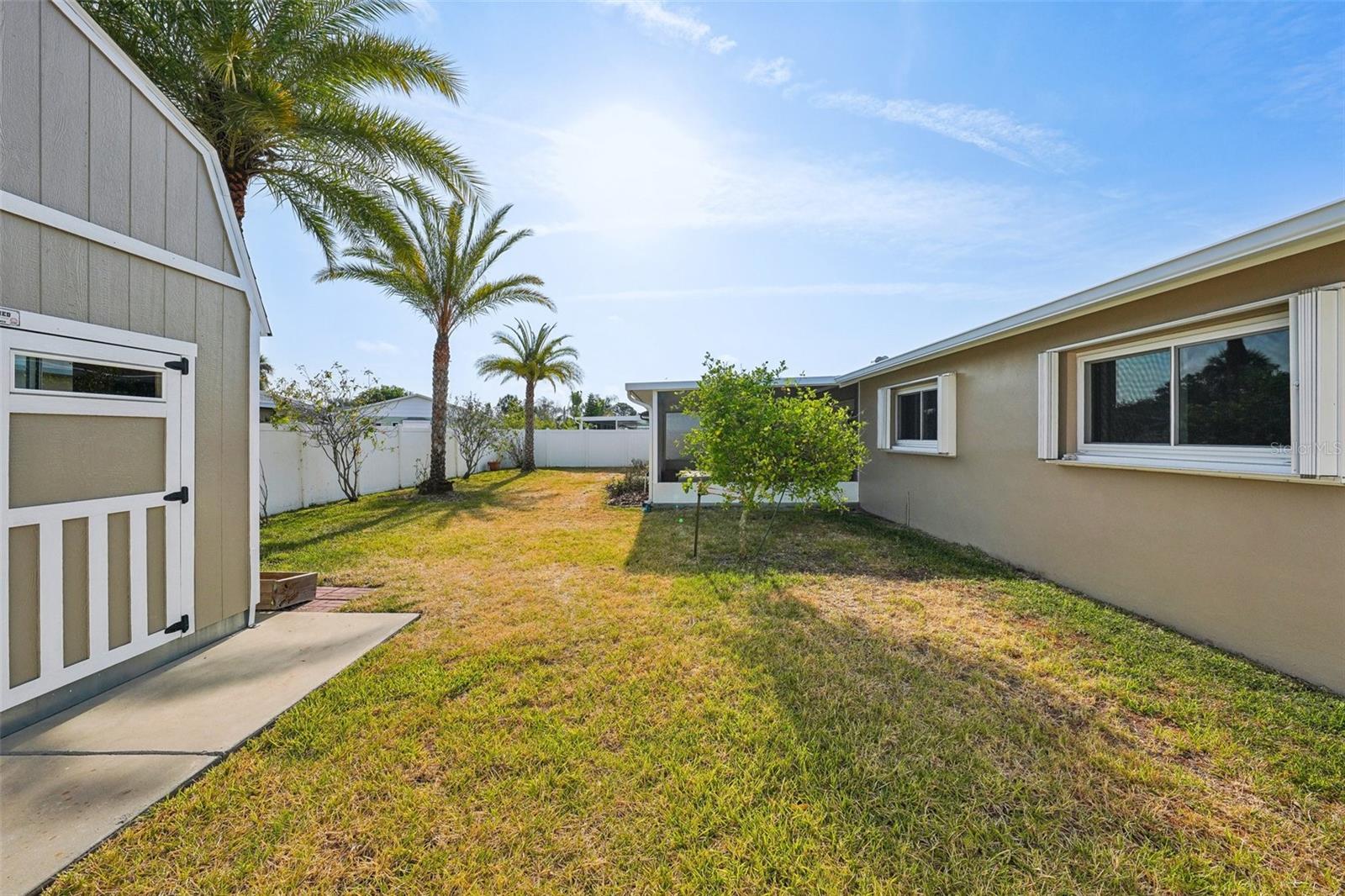 8417 BAY POINTE DR, TAMPA, FL, 33615