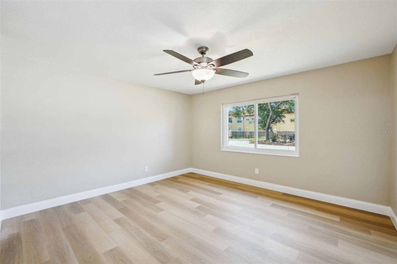 8417 BAY POINTE DR, TAMPA, FL, 33615