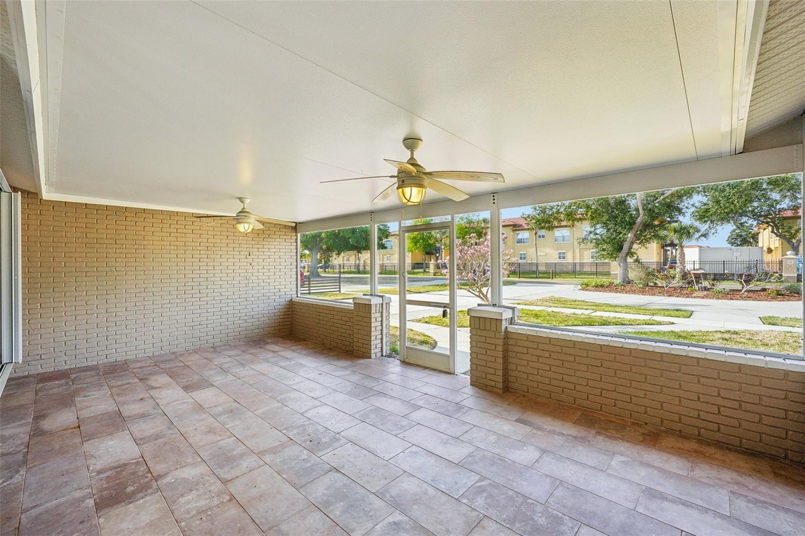 8417 BAY POINTE DR, TAMPA, FL, 33615
