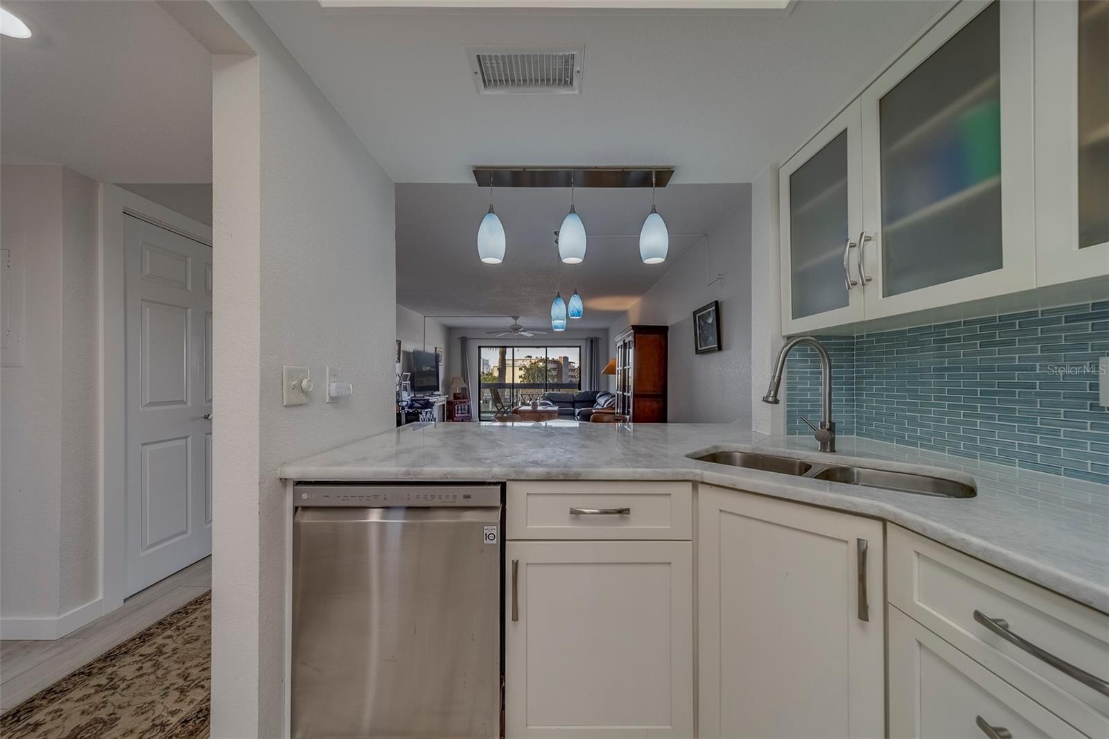 11650 CAPRI CIR S #105, TREASURE ISLAND, FL, 33706