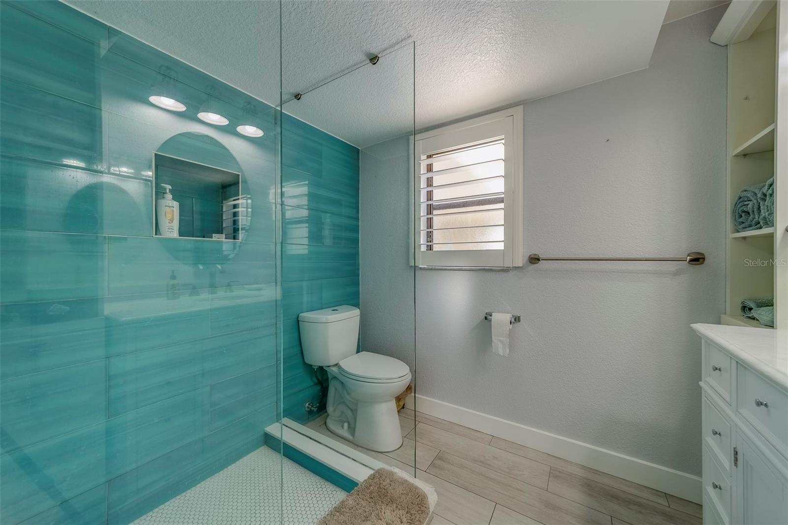 11650 CAPRI CIR S #105, TREASURE ISLAND, FL, 33706