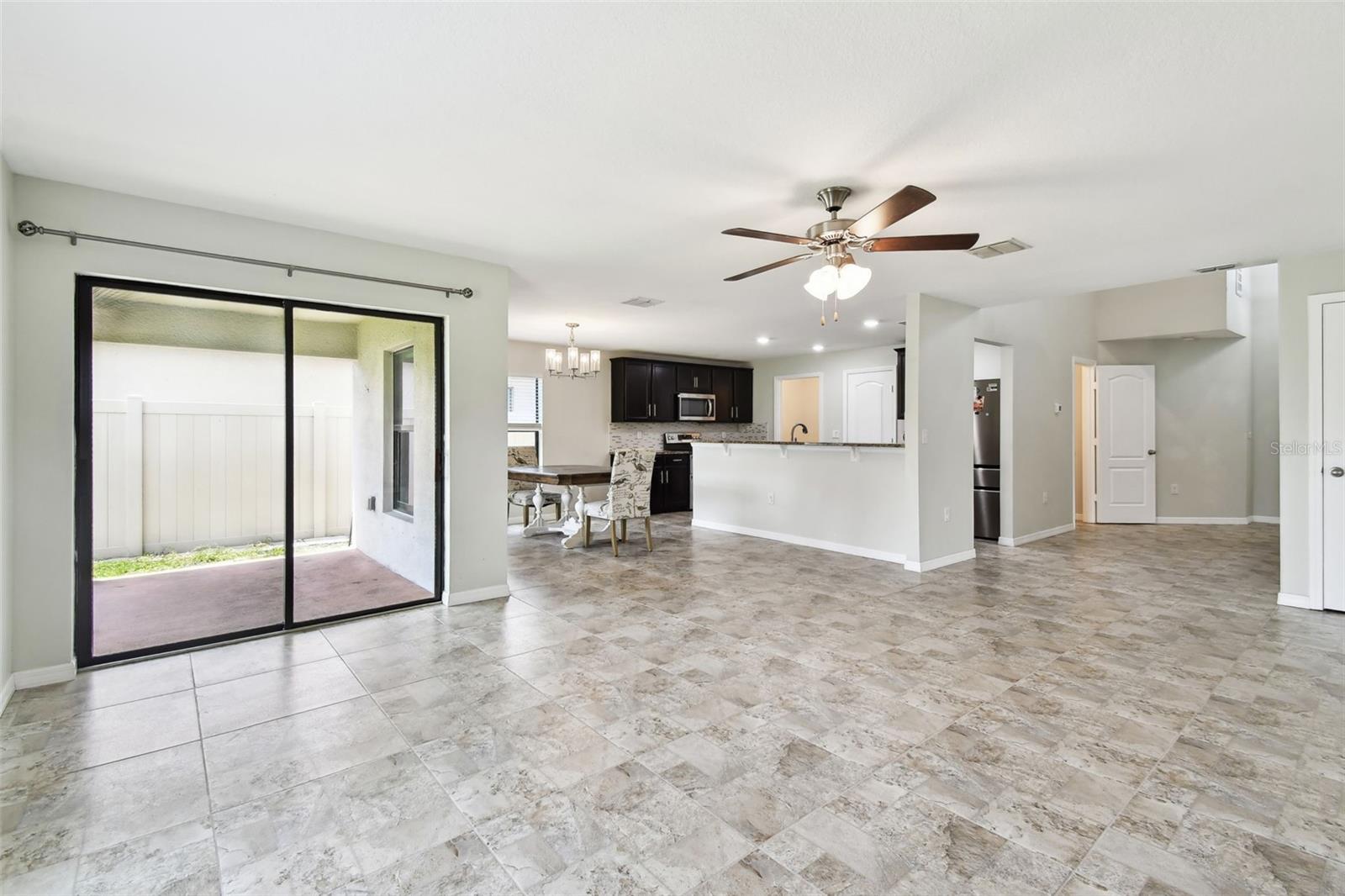 1009 WYNNMERE WALK AVE, RUSKIN, FL, 33570