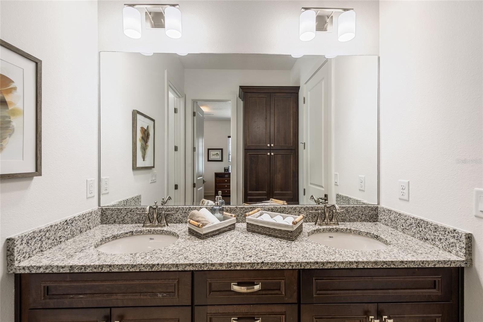 911 S STERLING AVE, TAMPA, FL, 33629