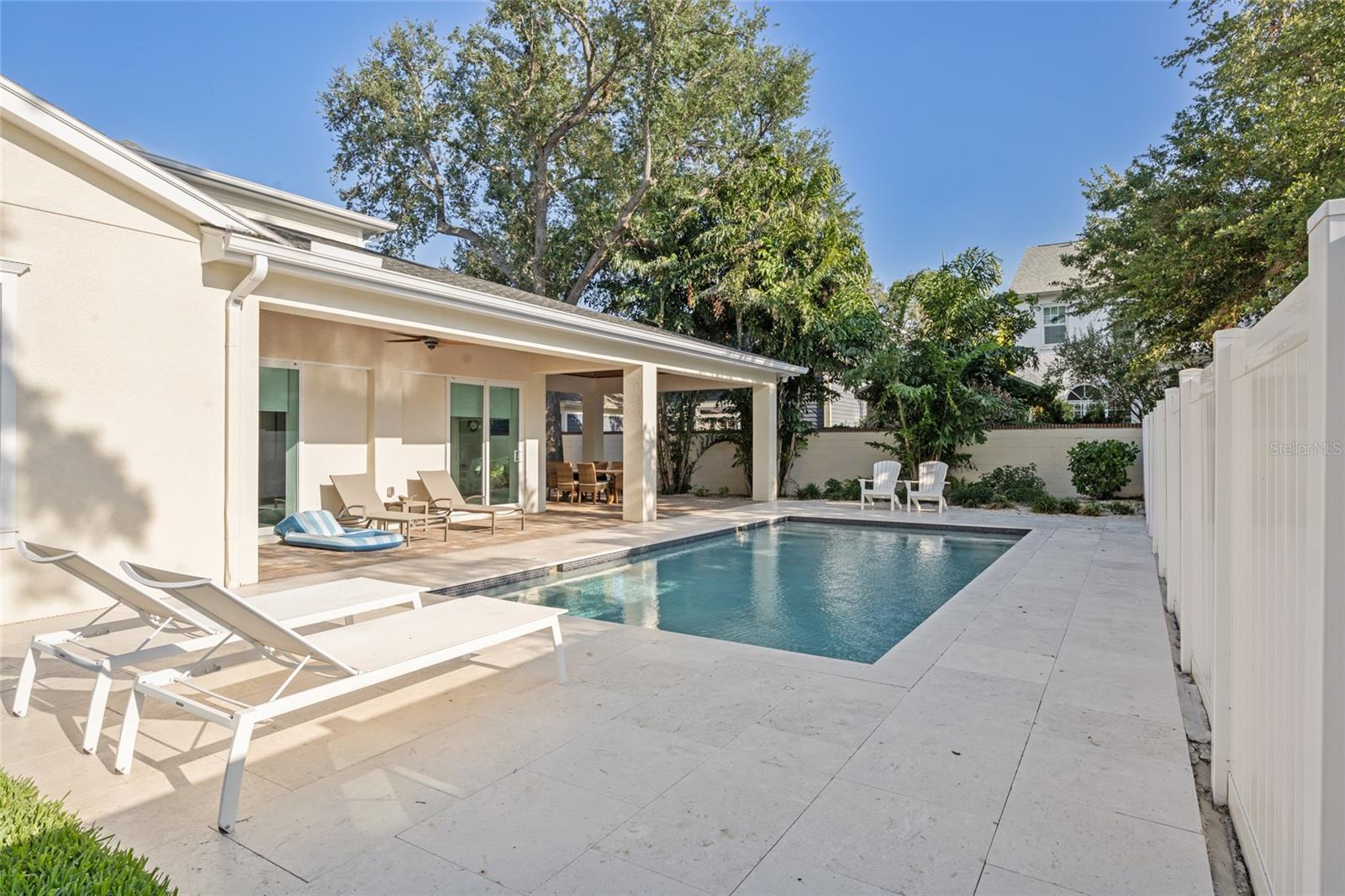 911 S STERLING AVE, TAMPA, FL, 33629