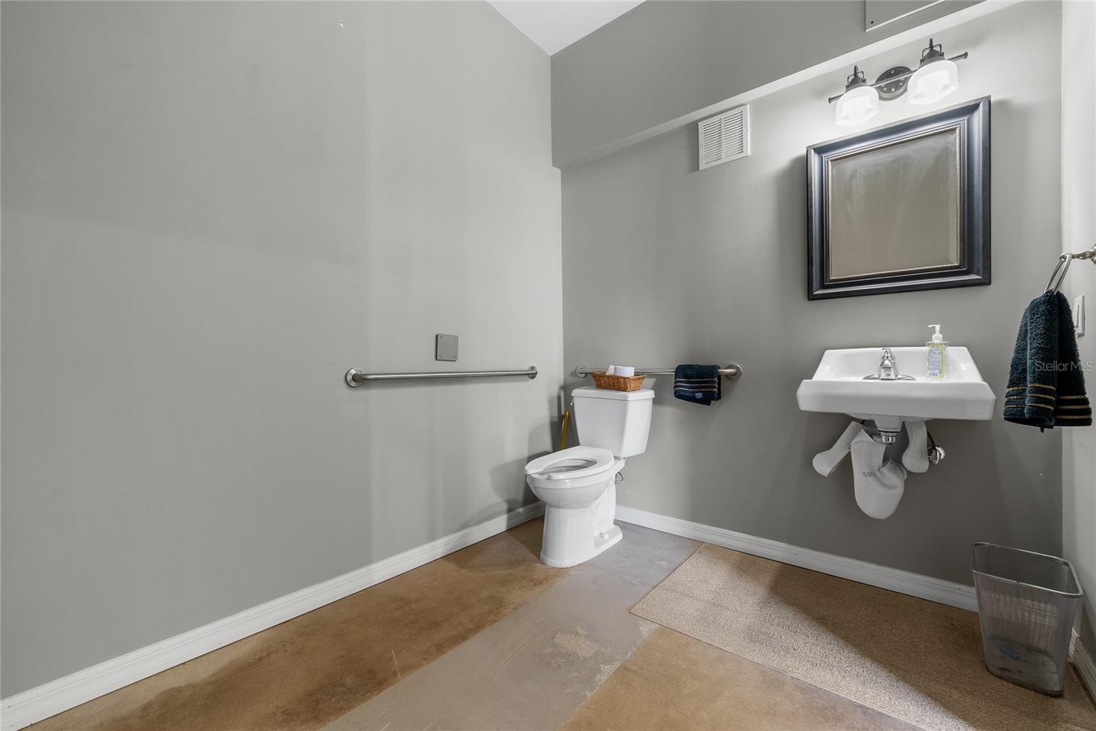 910 NW 4TH ST, GAINESVILLE, FL, 32601