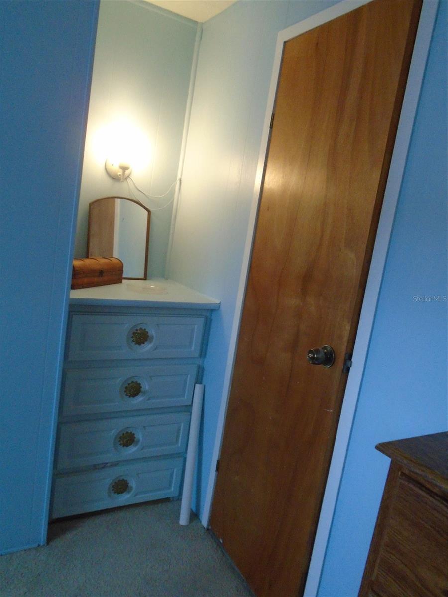 TB8383736 Property Photo