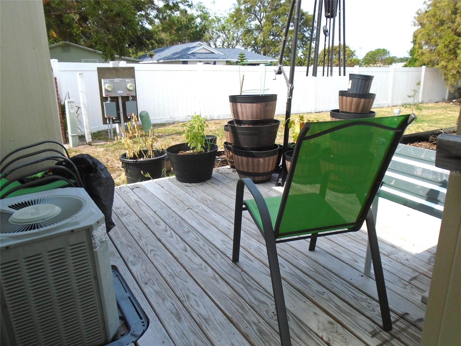 TB8383736 Property Photo