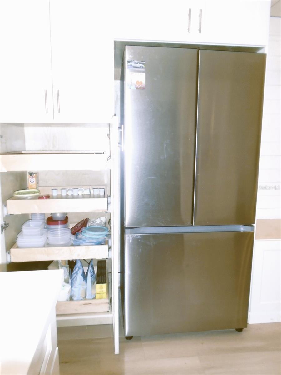 TB8383736 Property Photo