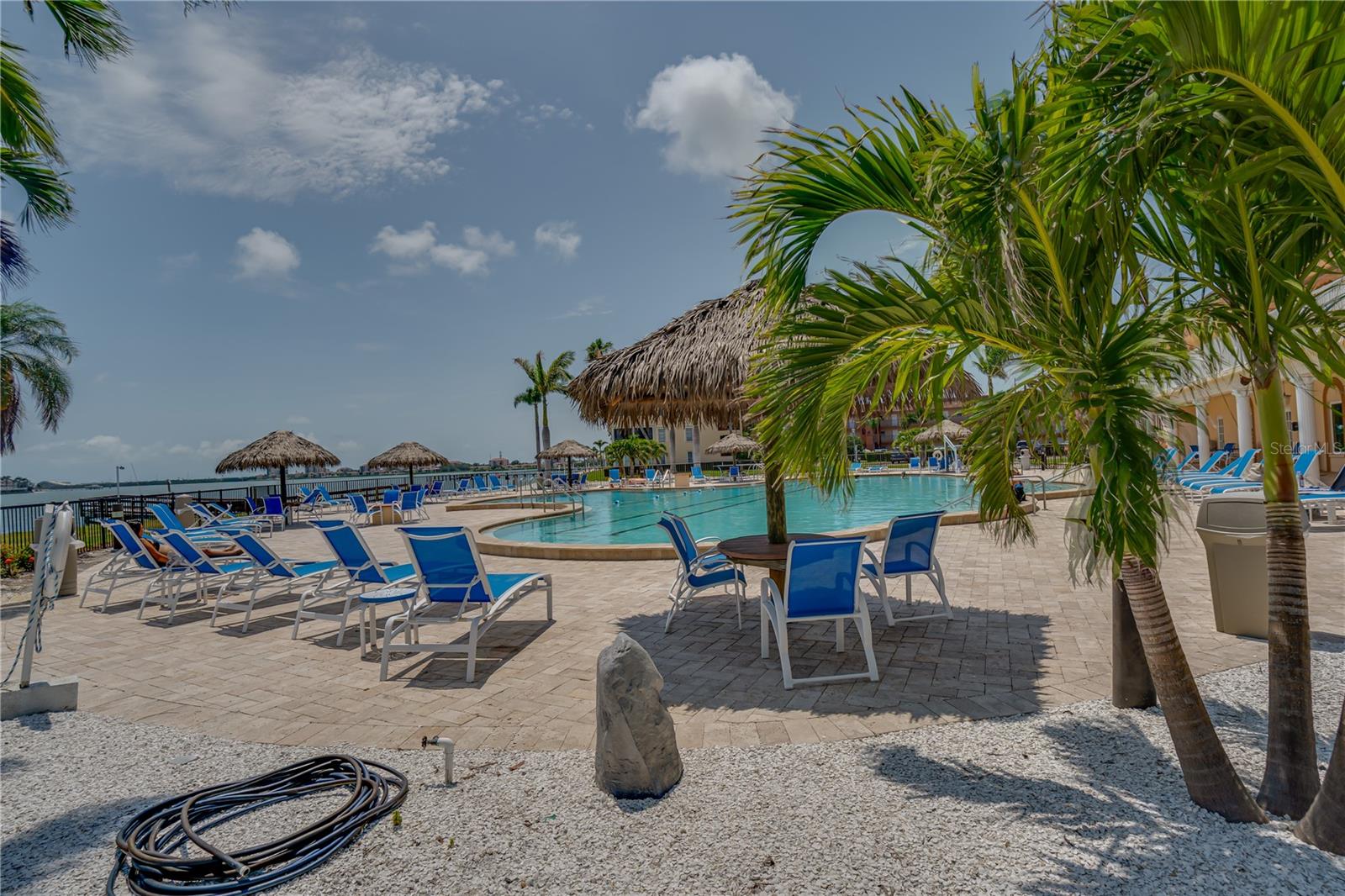 4900 BRITTANY DR S #910, ST PETERSBURG, FL, 33715