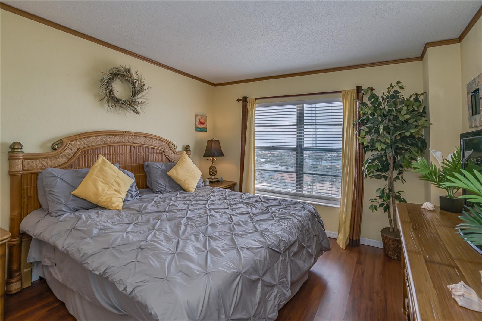 4900 BRITTANY DR S #910, ST PETERSBURG, FL, 33715