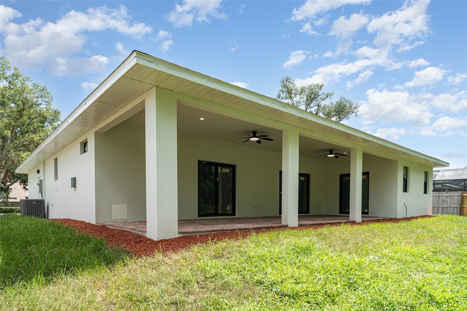 A4651930 Property Photo