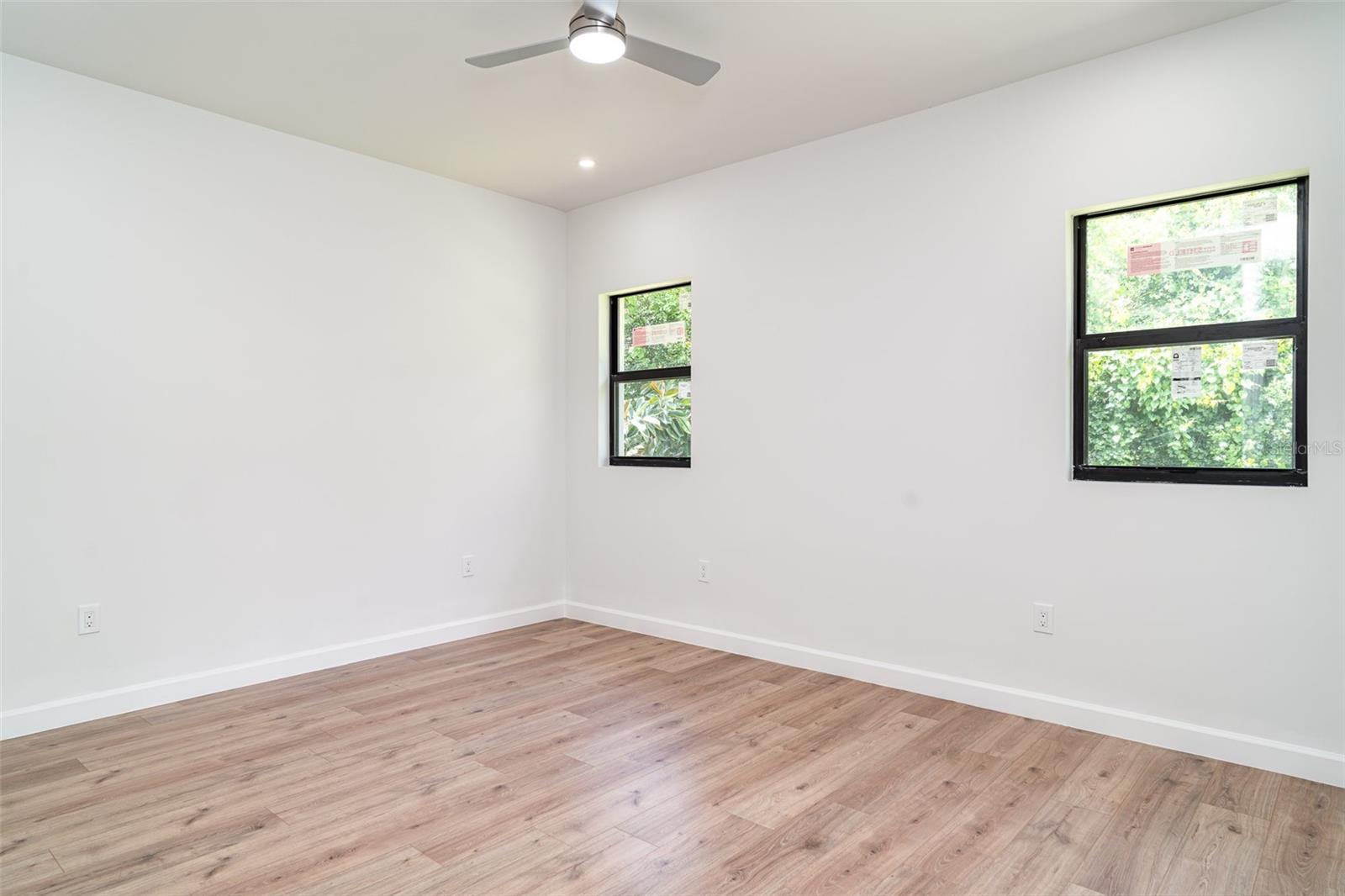 A4651930 Property Photo