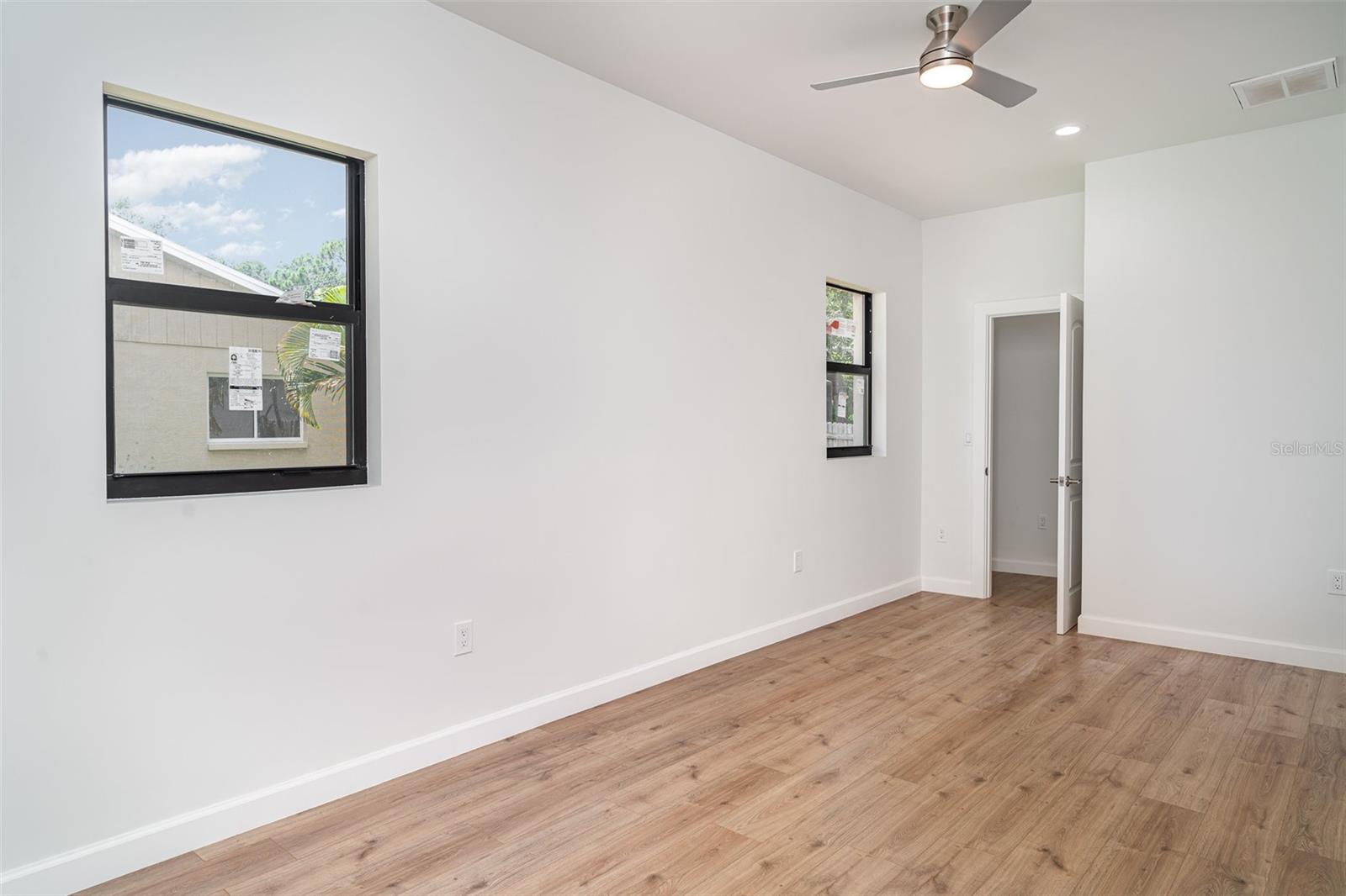 A4651930 Property Photo