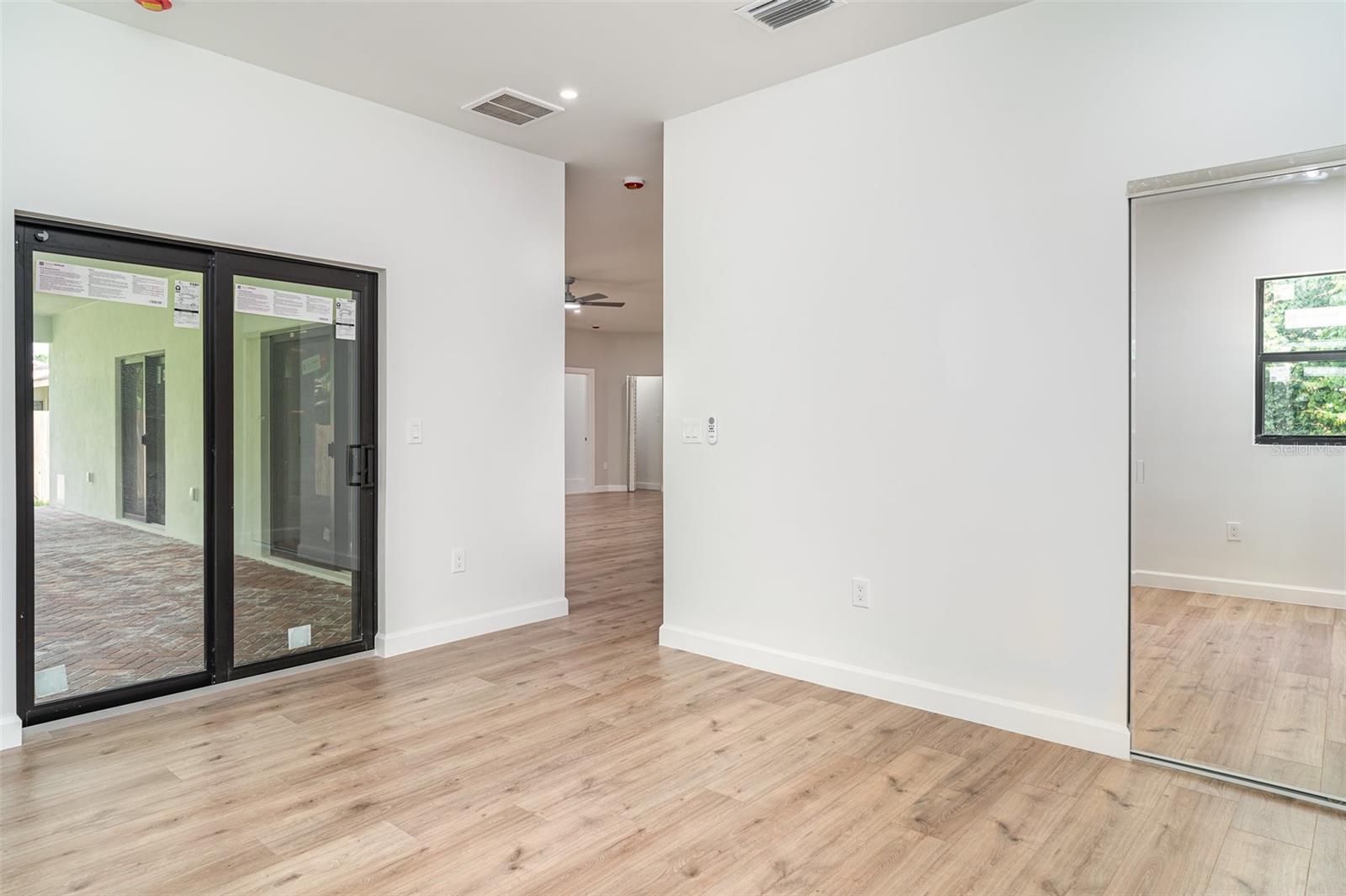 A4651930 Property Photo