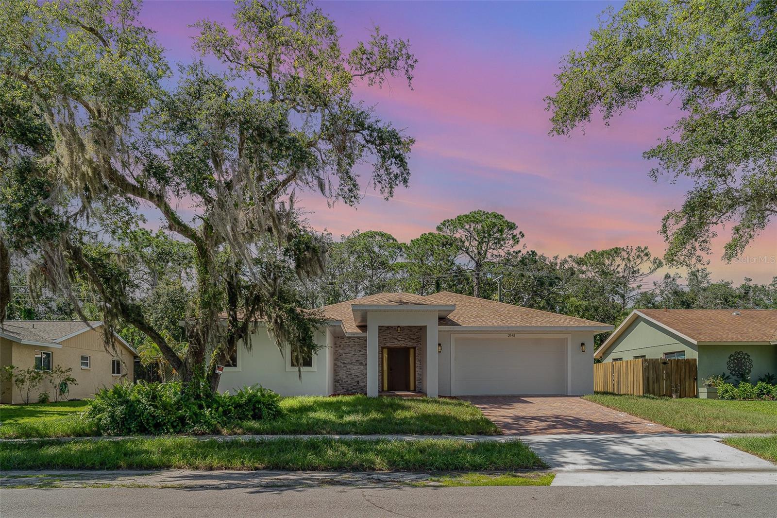 A4651930 Property Photo