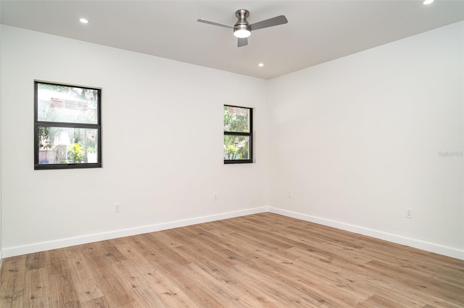 A4651930 Property Photo